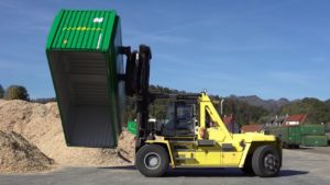 Innofreight – Forklift Unloading Woodchips